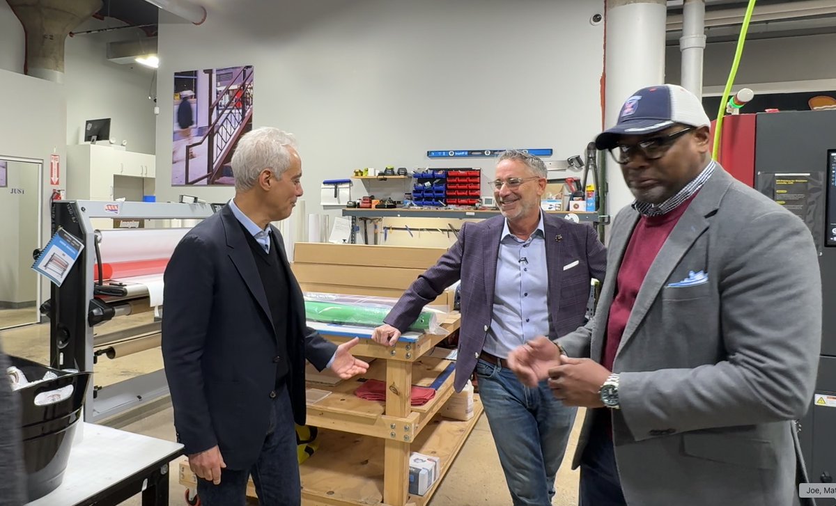 SpeedProChiLoop's tweet image. Privileged to host Ambassador Rahm Emanuel at SpeedPro Chicago Loop for a powerful veterans&apos; roundtable—grateful for the inspiring conversations and leadership on such a significant day. 🪖 🎖️ 🫡 #USMC #MARINECORPS #Veteran #Leadership #Rahm #SpeedProChicagoLoop #RahmEmanuel
