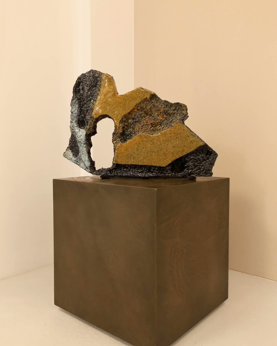 Spoor_48's tweet image. Industrial Flower
Now on display at Ilfari in Beek en Donk.

A great inspiration of art and lighting.

Schedule your appointment so you can visit this beautiful place.
#inspiration #home #designandart #sculptures #wallsculptures #paintingsmodern
