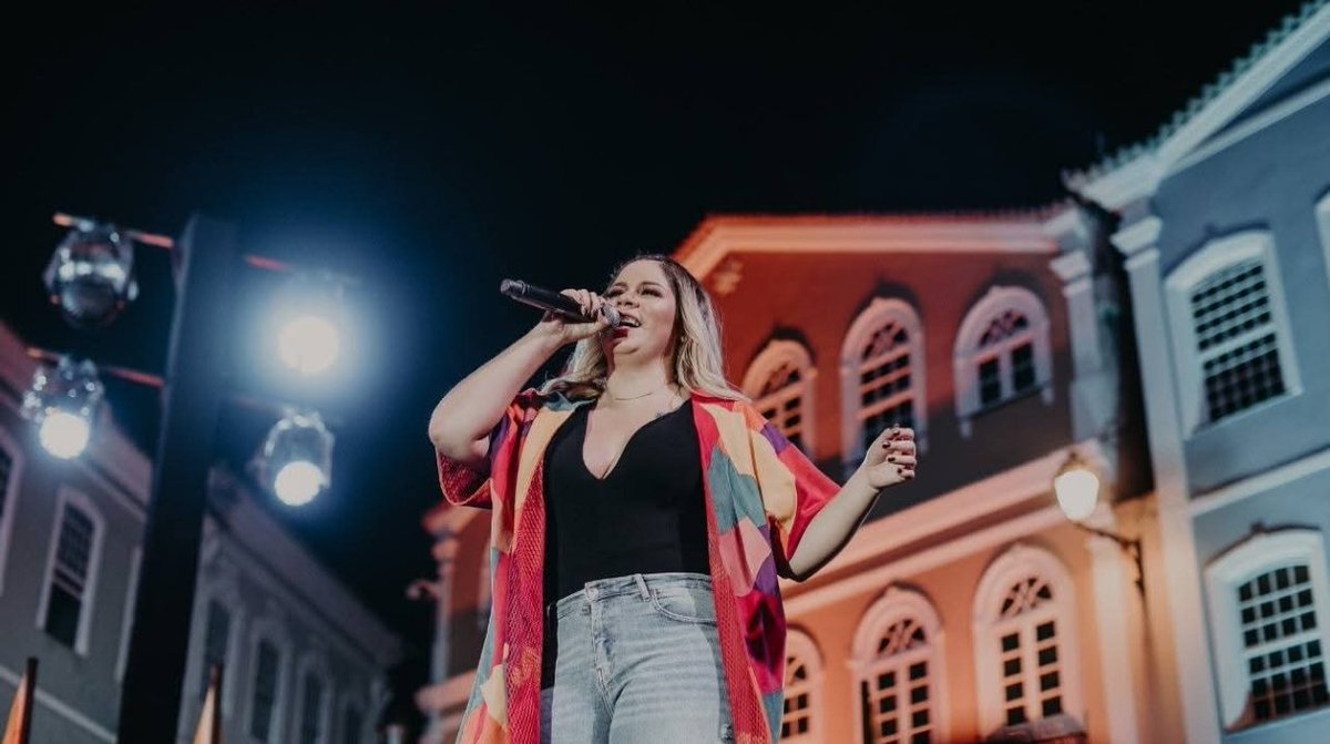 suditosdamm's tweet image. Projeto todos os cantos é a prova que Marília Mendonça não se importava com nada além do seu público, dinheiro e conquistas só foram a recompensa de uma vida de humildade e amor. Muito orgulho de ser fã de Marília Mendonça! 🤍👑