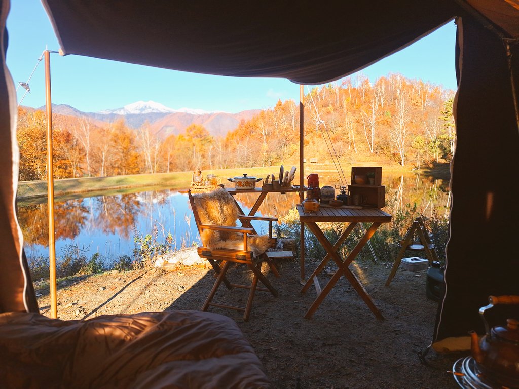 冒頭一行目が完璧すぎる小説みたいな
キャンプの朝