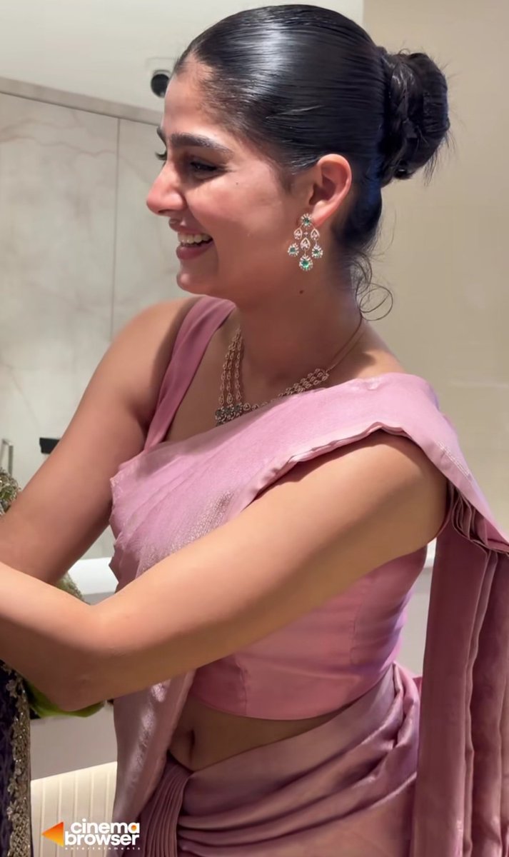 G5h-MLZbcAEPqVE?format=jpg&name=medium