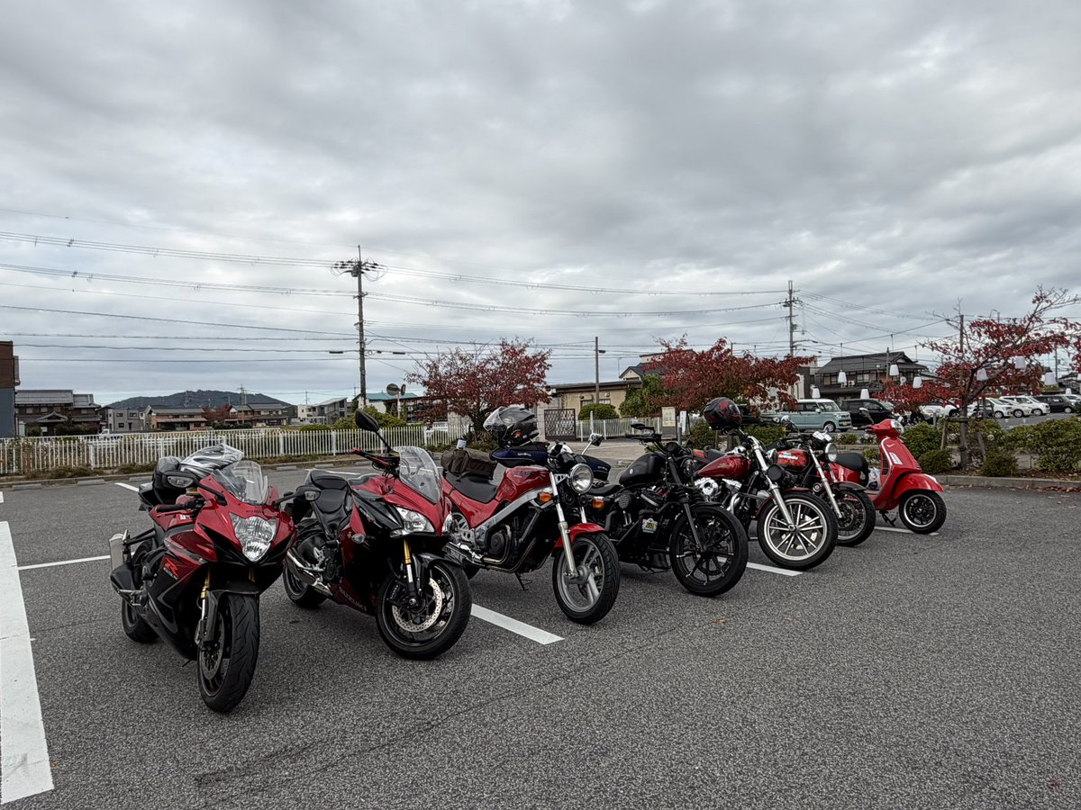 sasukoimama's tweet image. 合流して一緒にランチ
#豊郷小学校旧校舎群