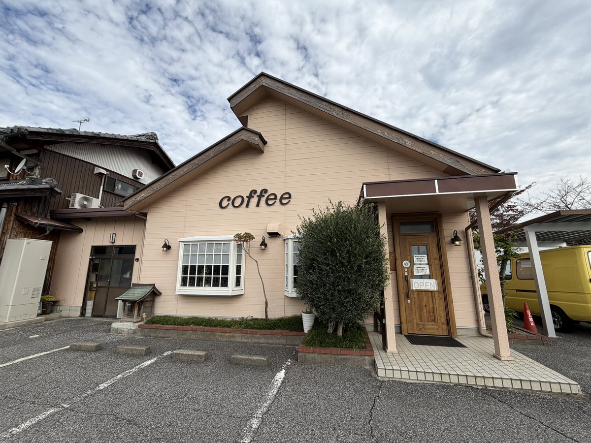 sasukoimama's tweet image. 合流して一緒にランチ
#豊郷小学校旧校舎群