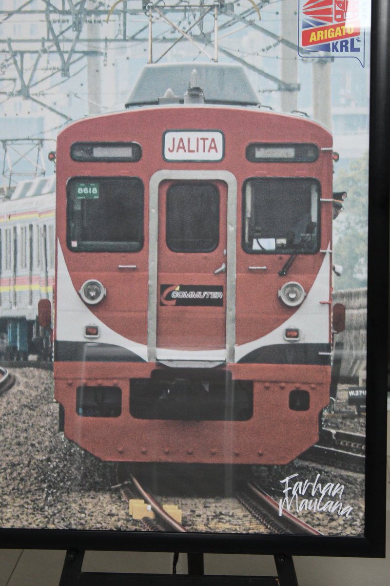 pnpcl's tweet photo. Beda livery... https://t.co/SmY81FDmCW