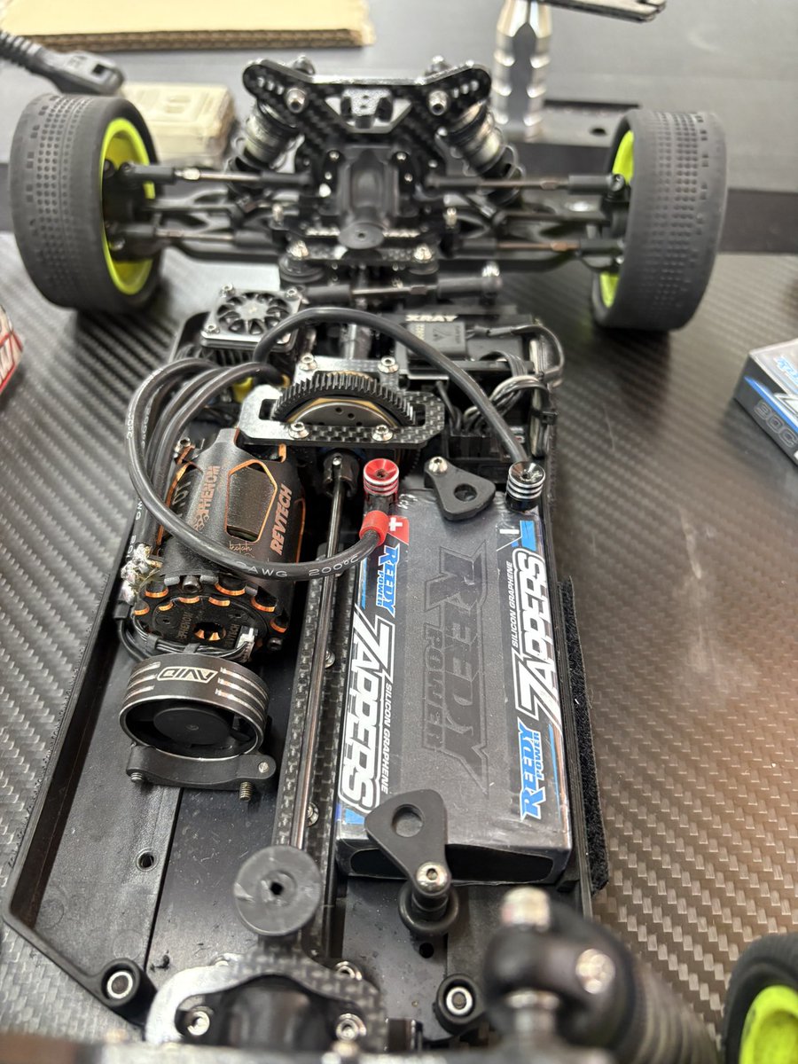 IF18_3's tweet image. XB4から。
#マニアリ
#XRAY
#XRAYracing