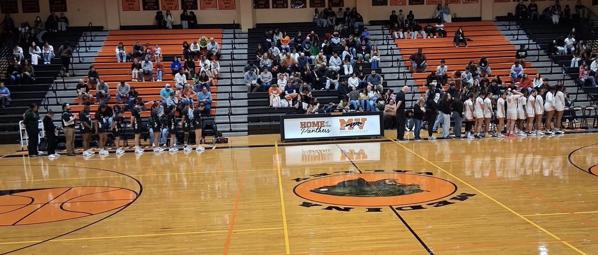swisd_swhgbball's tweet photo. Thank you to @GirlsBBMVHS for honoring Angelina Terrazas and our Southwest community with a moment of silence before our game tonight! 💚🧡 #11🩵💜 https://t.co/VEvoNh2Ghl