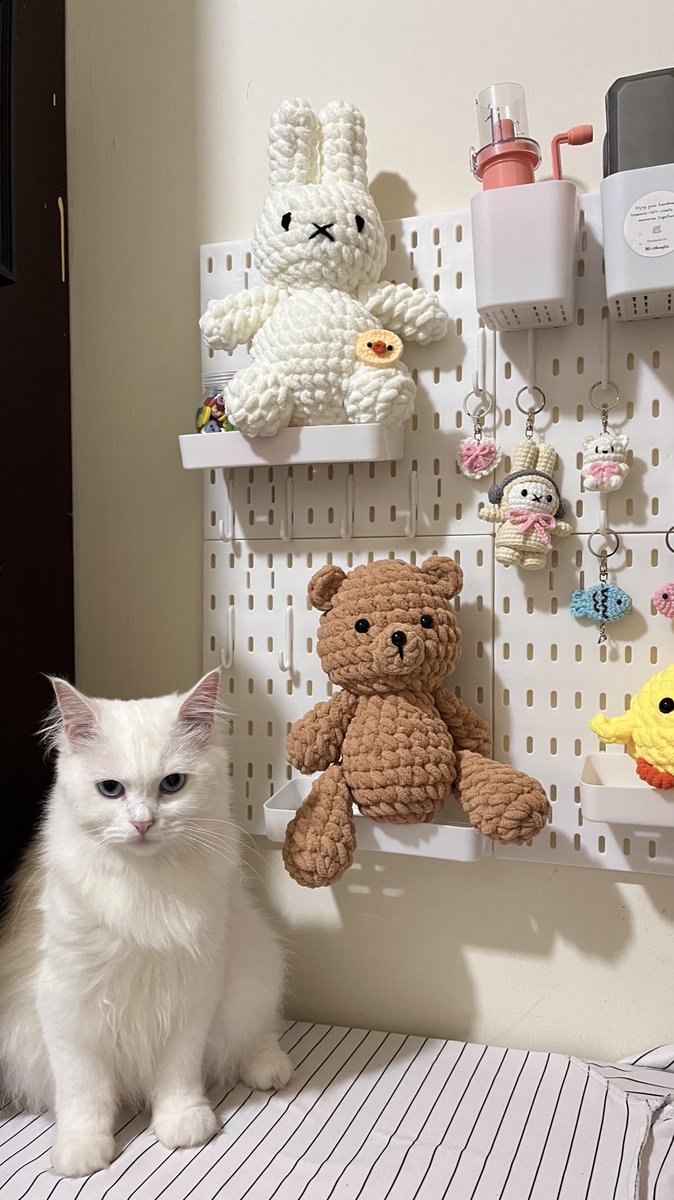 ur___enough's tweet image. gemeshh😫😫😫💗