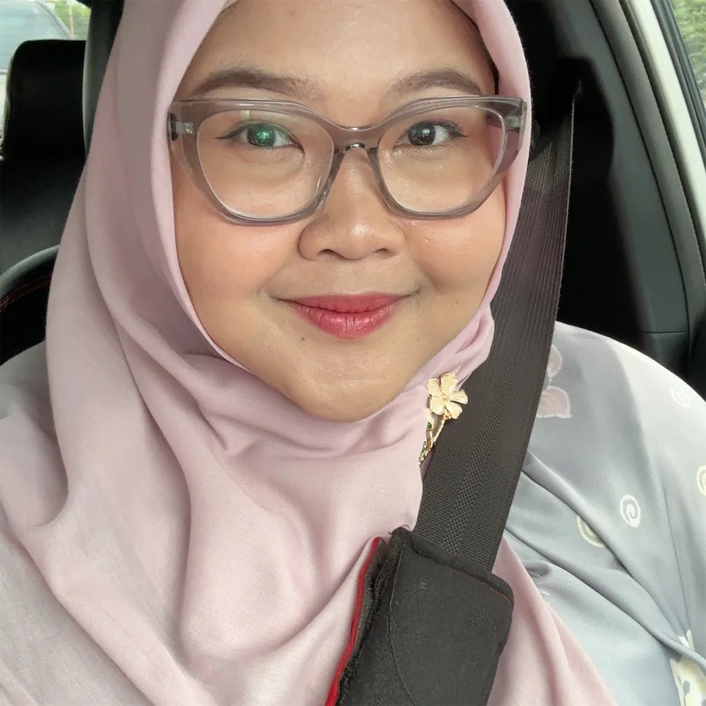 Anakpakpir's tweet photo. 20 n look older ig?? wdyt?? https://t.co/qMsuGkpz3f