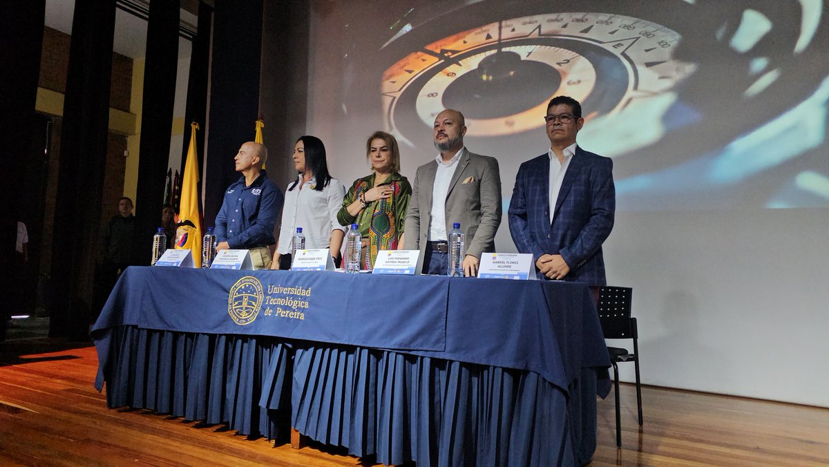 DrFloresAllende's tweet image. A nombre de @RIASPORTSD agradezco y felicito a Colombia 🇨🇴 por acoger el V Congreso Internacional de Seguridad en el Deporte. @MinDeporteCol @Alcaldiapereira @UTPereira  se consolidan como epicentro continental para nuevos estándares y políticas públicas en deporte seguro.