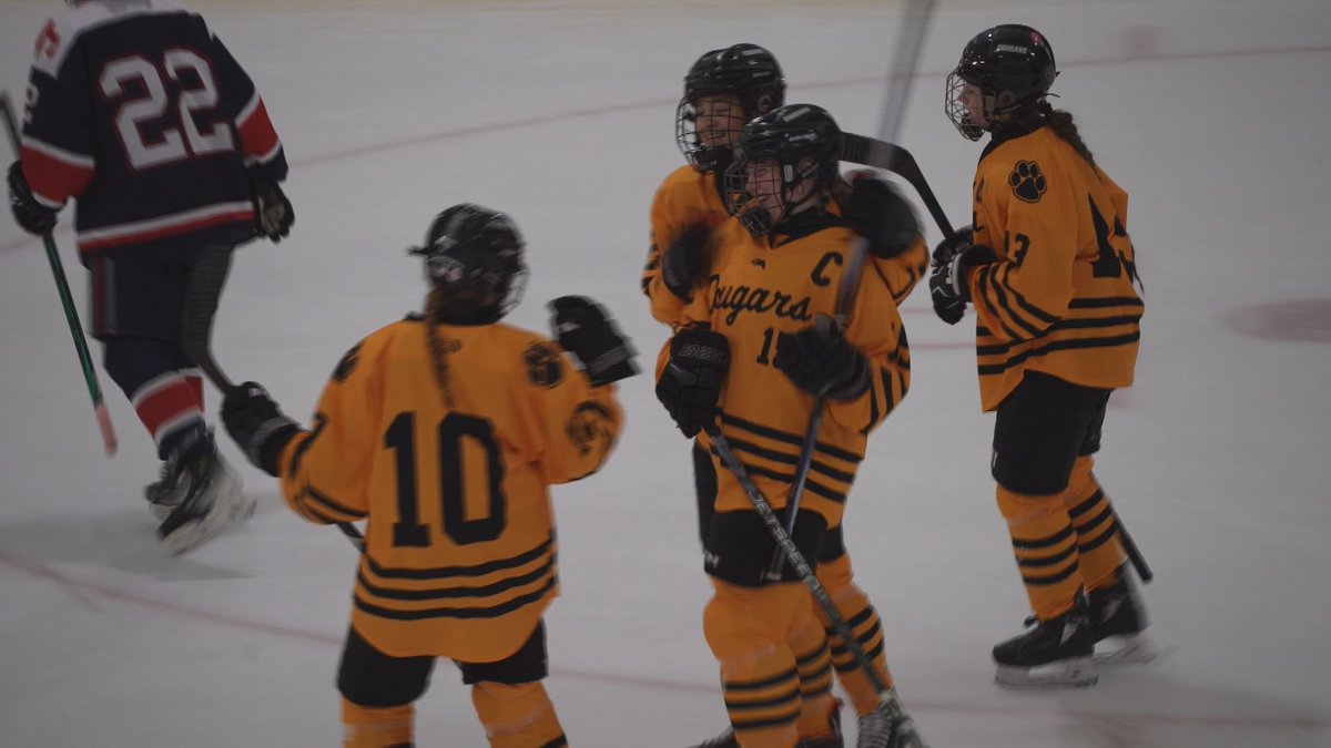 East girls hockey rolls past Century/JM.
WATCH: keyc.com/2025/11/12/eas…