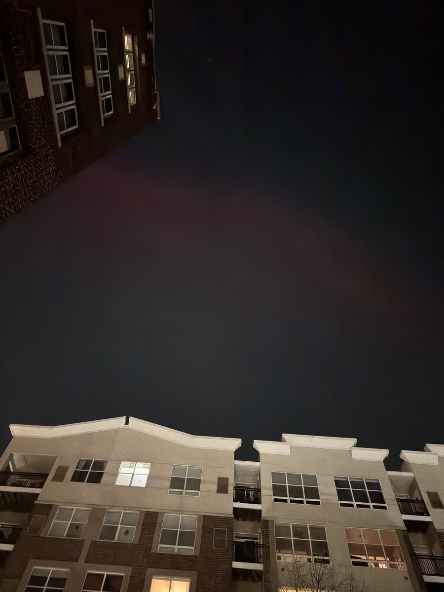 DevLetPet's tweet image. This is Downtown Minneapolis!! Can’t believe it!!! @spacewxwatch