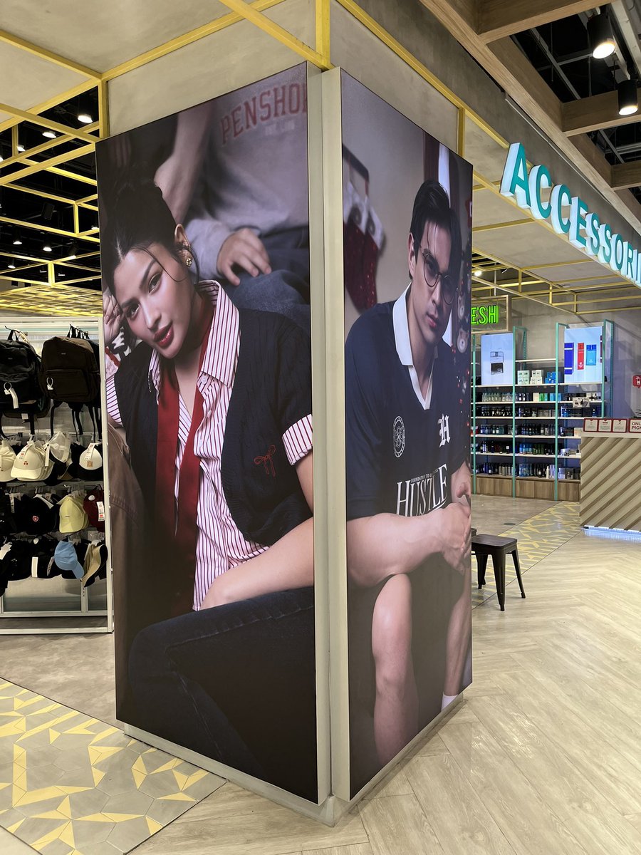 WendyPresAcct's tweet photo. Razzles, let’s visit the nearest @PENSHOPPE stores and show our support for AzRalph!

AZRALPH PENSHOPPE DAY https://t.co/oc7k8zSLCr