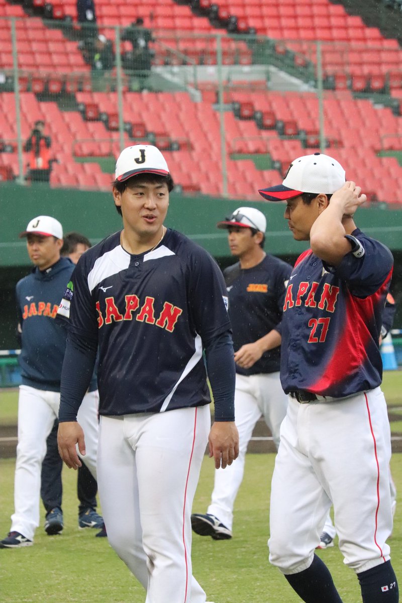 #今日の侍ジャパンショット
#侍ジャパン
#ブルペン入り
#井端監督熱視線