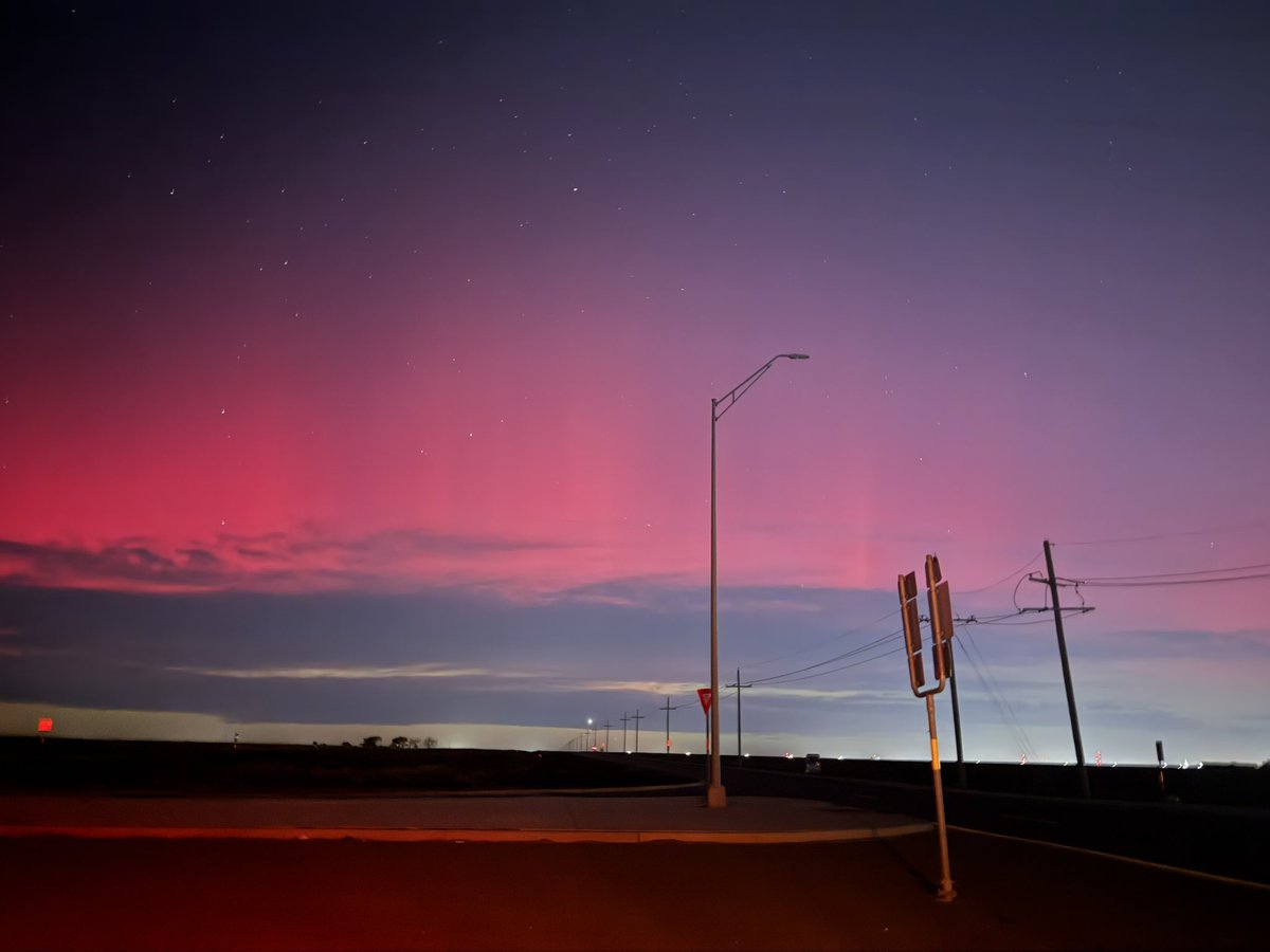 JoAchWx's tweet image. And even more from Amarillo! 
@ABC7Amarillo #Weather #ABCNews #Northernlights #Aurora #Amarillo #Texas