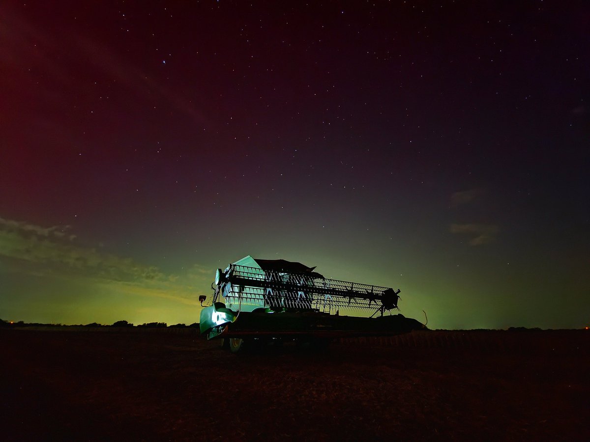 SBPcoin's tweet image. Good night! Anyone catch the aurora&apos;s tonight? Absolutely stunning some of the best ones I have ever seen in Missouri by far!