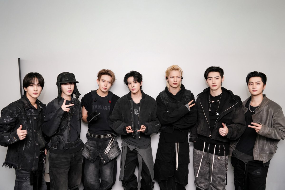 sumghoonz's tweet image. Our Japanese 4th single “宵 -YOI-” has been certified 💎 Triple Platinum 💎 &amp;lt; with over 750,000 units shipped &amp;gt; by the Recording Industry Association of Japan for October! Thank you so much for this amazing gift! 💐