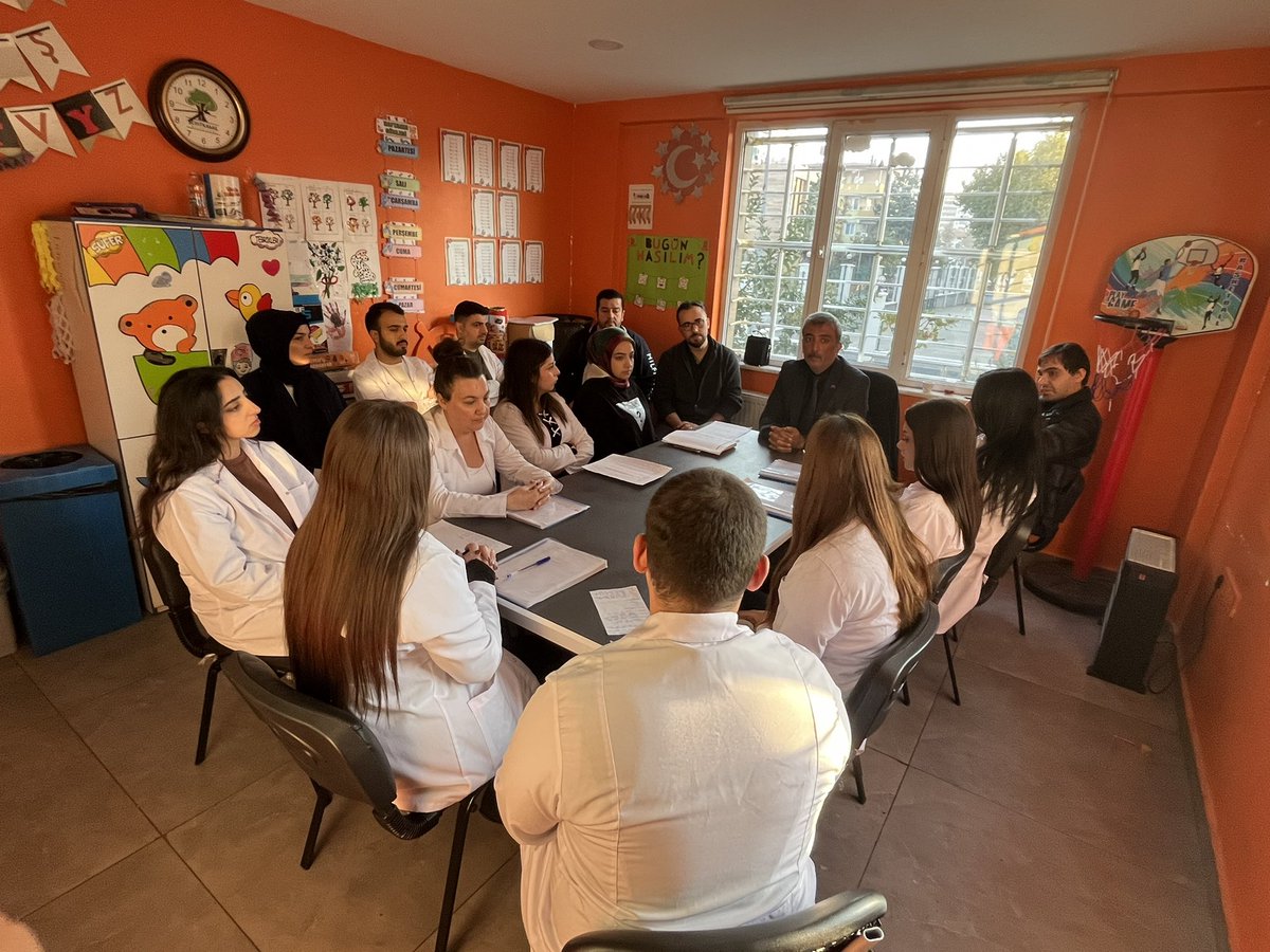 Haftalık olağan durum değerlendirme toplantımızı gerçekleştirdik. Öğrencilerimizi isim isim değerlendirmeye devam ediyoruz. Adım adım ilerliyoruz. Kaliteli eğitim her çocuğun hakkı. <a href="/ozelalgiegitim/">ALGI ÖZEL EĞİTİM VE REHABİLİTASYON MERKEZİ</a>