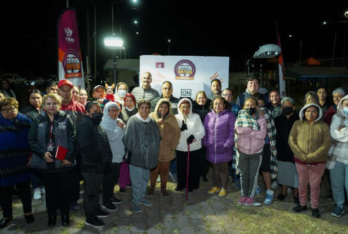 VirtualNotMX's tweet image. 🏡 CAPITAL |  Inaugura Gobierno de Pepe Chedraui (@pepechedrauimx @PueblaAyto ) modernización de alumbrado en colonias del sur de la ciudad dlvr.it/TPCps1 🔗 #Puebla #PepeChedraui #AlumbradoPúblico #TecnologíaLED #PueblaBrilla