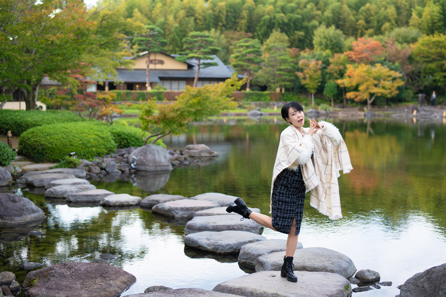 so_ten_nen's tweet image. リク撮、昭和記念公園、日本庭園、池＆茶屋＆楓、おどける、アコちゃん

2025.10.29
【リク撮】昭和記念公園で緑のイチョウ
#国営昭和記念公園

SONY α99Ⅱ
SONY CarlZeissPlanar50mmf/1.4
f/2.8
SS:1/200
ISO-100
#憧呼 （あこ） サン@aco_model

憧呼ちゃん
多才な女の子にゃ～