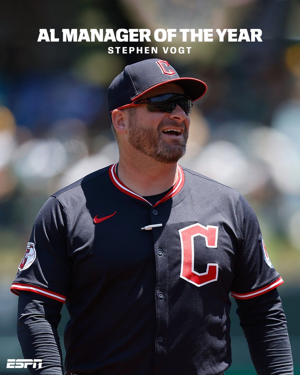 Stephen Vogt wins AL Manager of the Year 👏

Vogt wins the award back-to-back in his first two seasons as an MLB manager 🙌