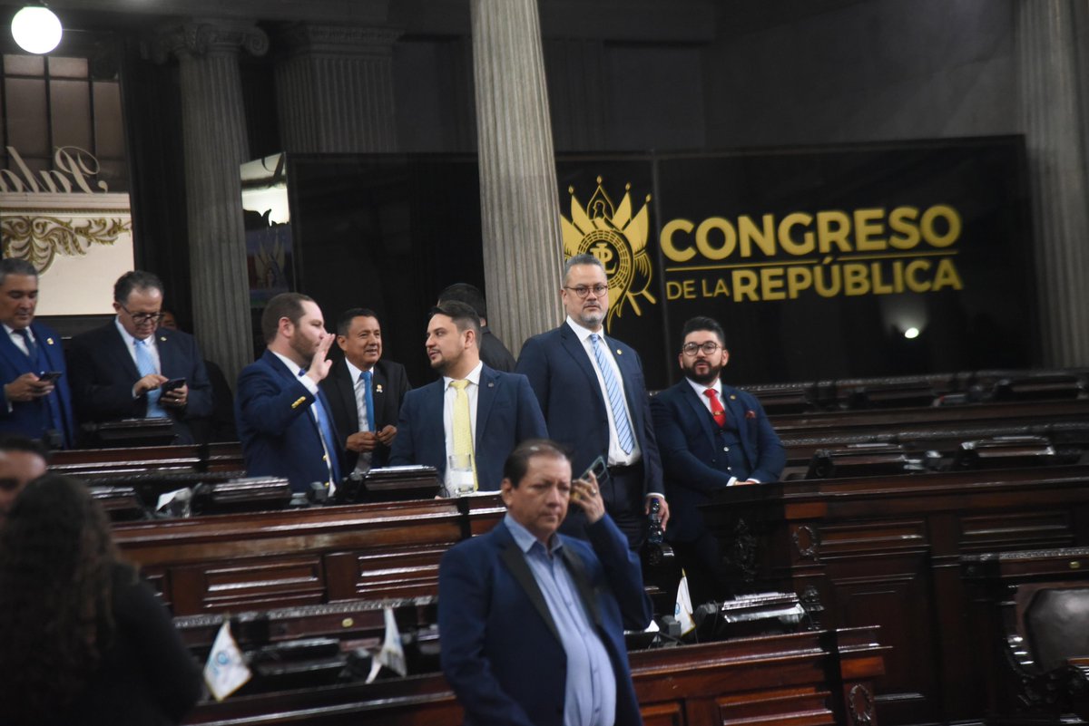 #AHORA Con 95 votos a favor se aprueba la Ley de Portabilidad Numérica en los servicios de telefonía móvil, que tiene como objetivo regular el derecho de los usuarios a mantener su número celular de manera permanente, incluso si deciden cambiar de empresa proveedora de servicios.