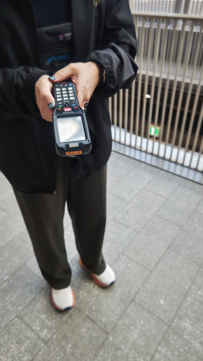 inc_engineer_2's tweet image. 開場しました。
ご来場の際は入口に置いてあるパスケースに登録者表を4つ折りにいて入れてスキャンしてからご入場ください。