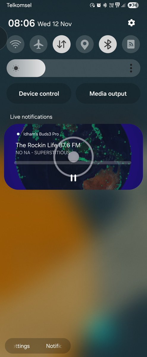 damsdude's tweet photo. Lagu penyemangat pagi ini. Thanks @TRL_Jakarta @nonawav 🙌🙌 https://t.co/KeIocZhJYY