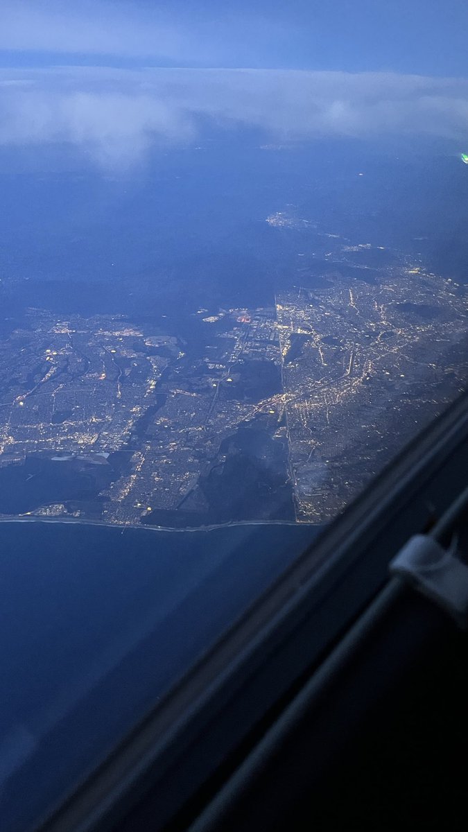 Ace_Combat_Fan's tweet image. US/Mex border in San Diego/Tijuana from 36,000ft.