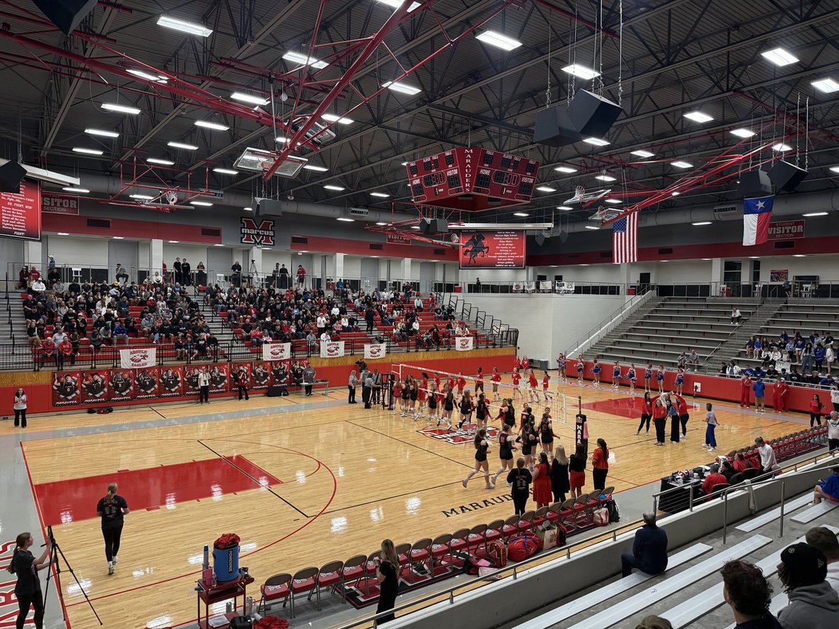 Supt_GCISD's tweet image. 🔥🔥Regional Final volleyball action about to begin for ⁦@VBGrapevine⁩!! Let’s go, Lady Mustangs 🔴🔵🏐