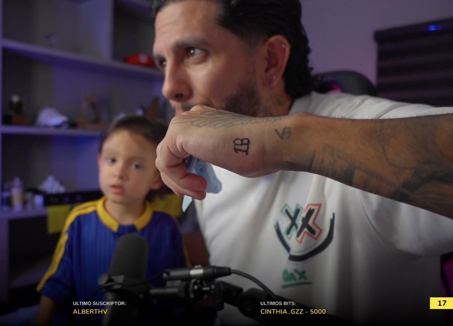 InfoSoyChapa's tweet photo. Primer tatuaje de Santino ✍️ https://t.co/CIHPYw87WJ