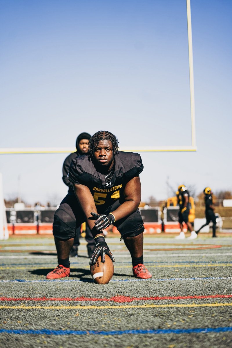 Noah51Oke's tweet photo. https://t.co/AmlrnPYjO7
Never allowed a sack in High school
All Region Center
3.0 GPA 
Team captain 
5’10 260 https://t.co/tXNWSjecbS