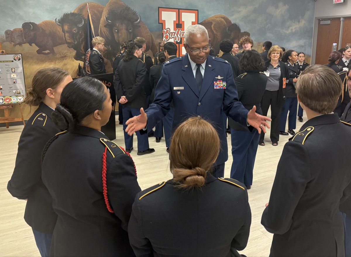 Thank you to staff at Haltom High School for hosting an amazing Veterans Day program.  The students were exceptional in their presentations.  Thank you as well for welcoming our two guest Colonel’s.  The students asked great questions and were very appreciative.
