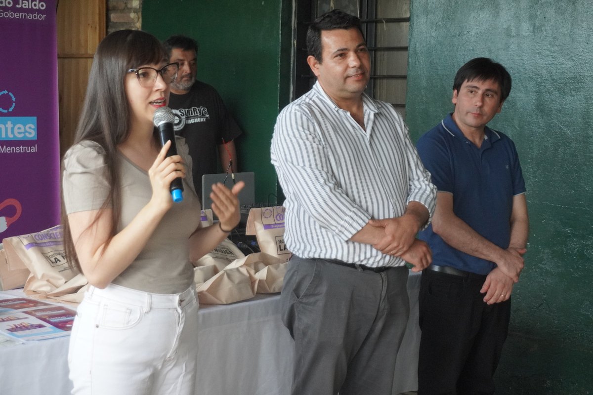 FEDEMASSOTUC's tweet photo. 👉🏽 Entregar insumos para el cuidado personal y capacitar sobre salud de las mujeres no es solo una asistencia, es un acto de justicia social y un compromiso con la calidad de vida de nuestras mujeres. https://t.co/IFcDXEF3yQ