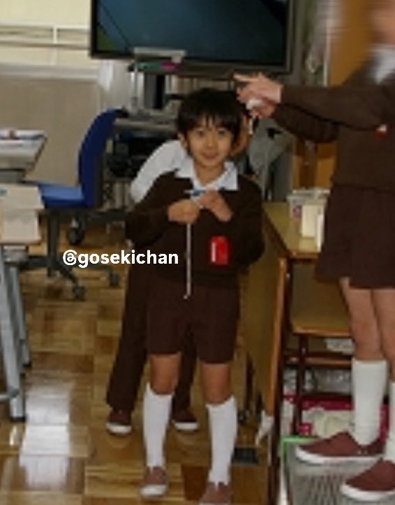 어떤 집 애기 계속 귀엽다고 어제부터 난리난리여서
나도 우리집 애기를 봐야겟슨