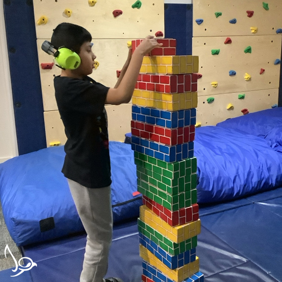 EyasLanding's tweet image. We had fun building a tower as tall as we are! This exciting game not only sparks creativity but can also help practice important turn-taking skills. #turntaking #teamwork #buildingfun #eyaslanding #pediatrictherapy #learningthroughplay #childdevelopment #creativekids