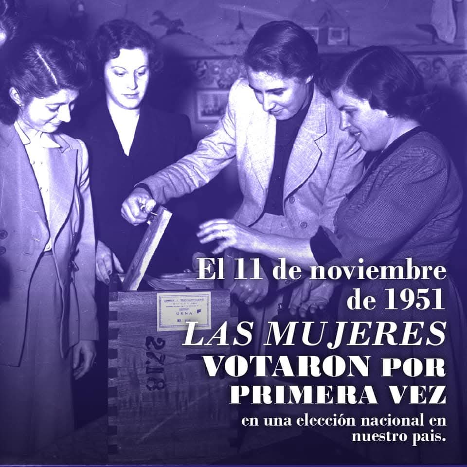 MarielaVizgarra's tweet photo. “Ha llegado la hora de la mujer que piensa, juzga, rechaza o acepta, y ha muerto la hora de la mujer que asiste, atada e impotente, a la caprichosa elaboración política de los destinos de su país, que es, en definitiva, el destino de su hogar.” - Eva Perón 

#VotoFemenino https://t.co/hpHieMbcmg