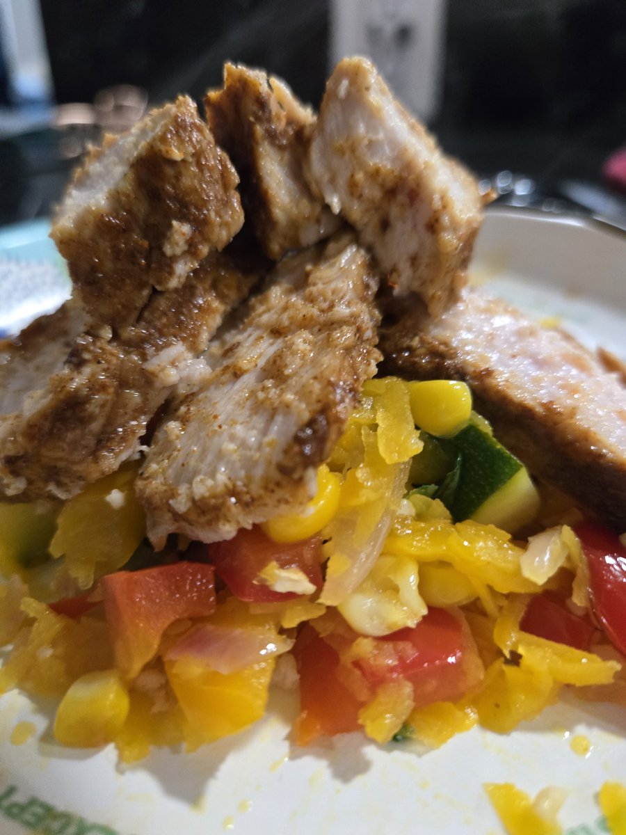 calmcorner's tweet image. Per my children&apos;s request, I channeled @GordonRamsay on this pork and succotash dish. #nextlevelkitchen