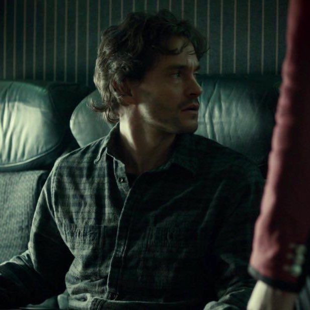 who the hell wakes up from a brain infection induced hallucination-sleep walking episode and immediately serves face