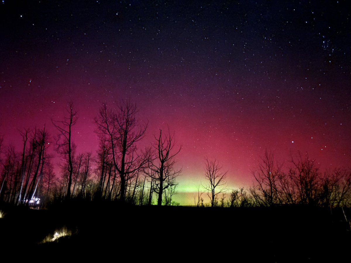 jaminwestby's tweet image. Northern lights are very vibrant right now is from the flattops!!
@BianchiWeather @NWSGJT @NWS