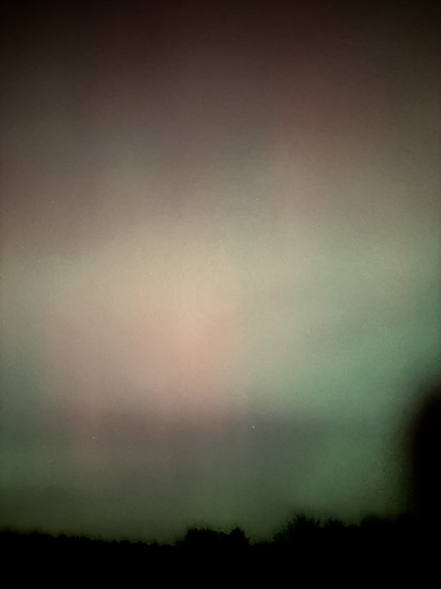 UsedForWX's tweet image. Got some more Aurora!!!!