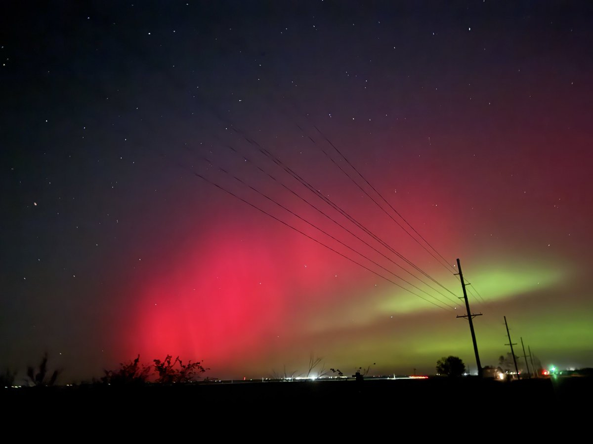 RabbitHoleXplor's tweet image. Aurora from Alda, Nebraska around 7:20 pm