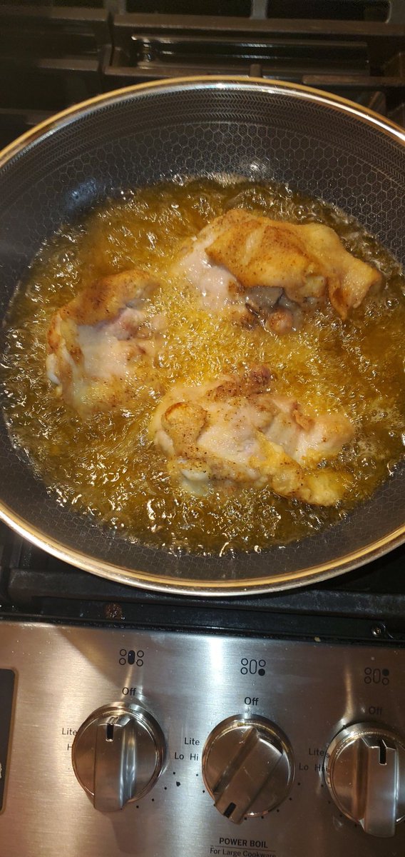 Fried chicken and a triple chocolate cake for Hubby's 58th now just waiting for him to get home, I'm hungry 😋