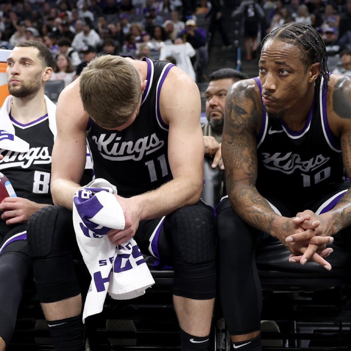 Hoopss's tweet image. I can’t believe the Kings saw Derozan and LaVine in Chicago and were like “yea let’s try that again”