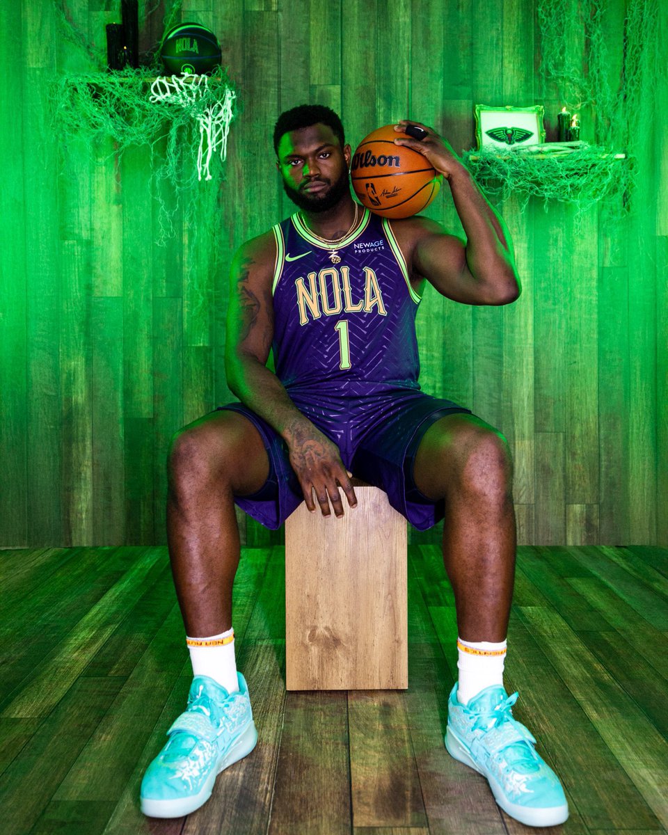 fashion_nfl's tweet image. This should be the primary aesthetic direction of the New Orleans Pelicans.