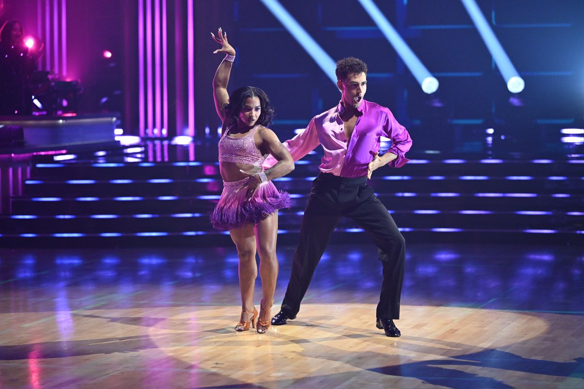 Jordan Chiles and Ezra Sosa came to do one thing, set it off! What a legendary Cha Cha for #DWTS20 on #DWTS! 😎 👏