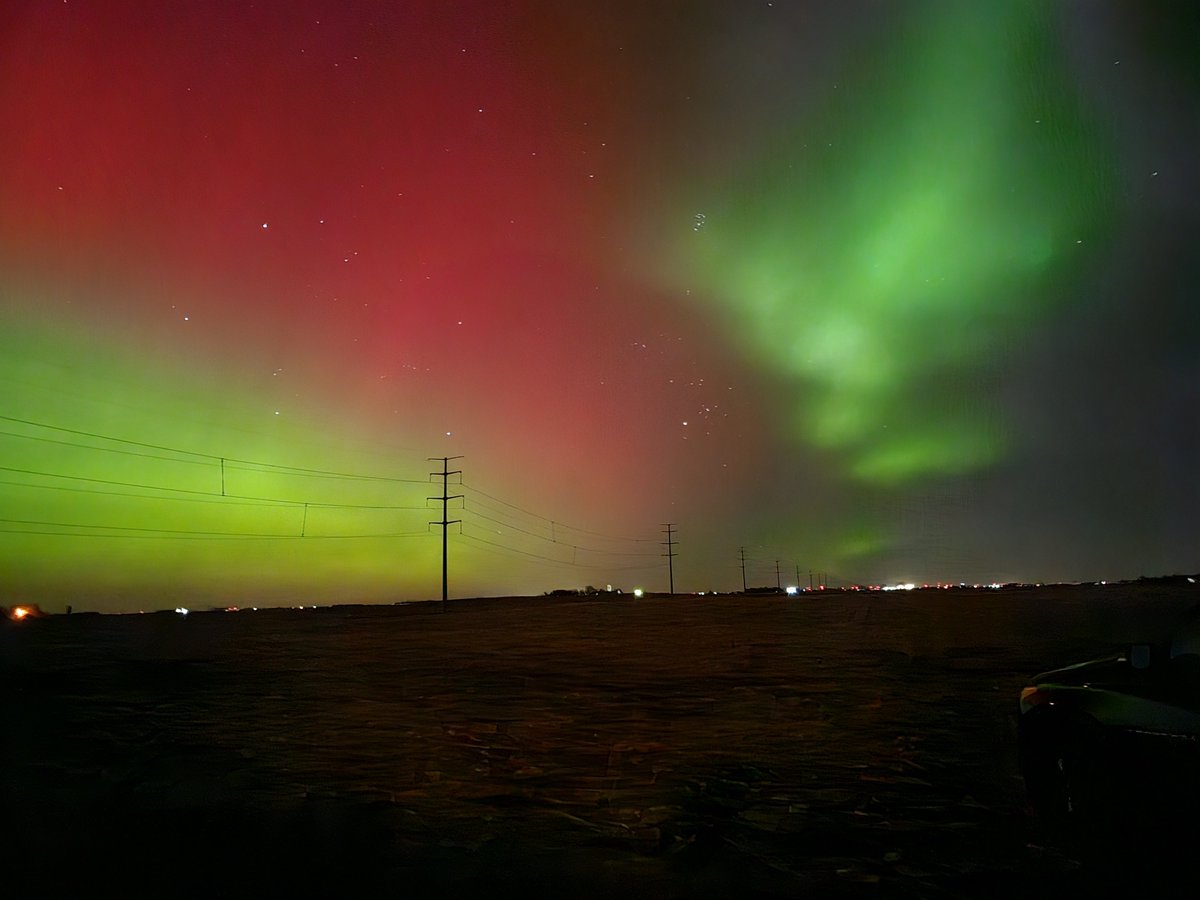 crackerjacksnr's tweet image. Better aurora pics from Minnesota! 
#SWPC #Aurora #SpaceWeather #mnwx