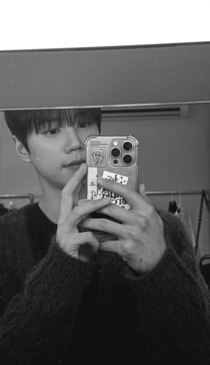 iroriroo's tweet photo. 뭐긔 완전 미인인데 https://t.co/EighEbgJRD