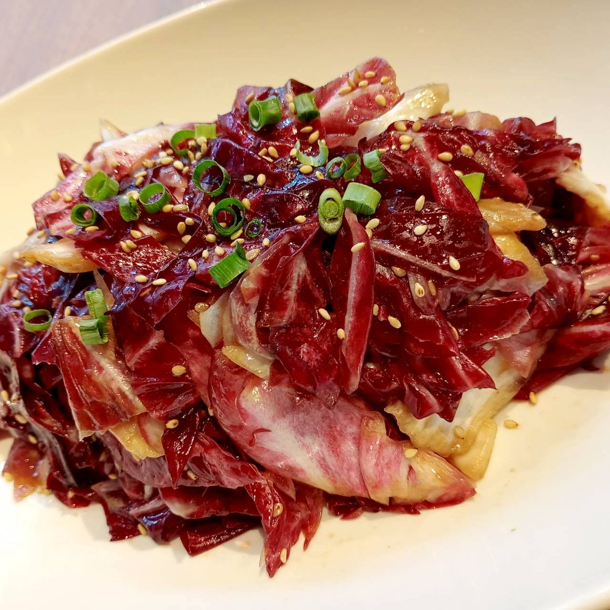 【#グリルみのる エスパル仙台】
📣仙台ラディッキオフェア11/14(金)まで！

平日サラダビュッフェにてラディッキオをふんだんに使用した特別メニューをご提供中です👩‍🍳💫

これから旬を迎えるラディッキオをご賞味ください💜💜

■仙台産ラディッキオの韓国風マリネ
■仙台産ラディッキオのハイグリル