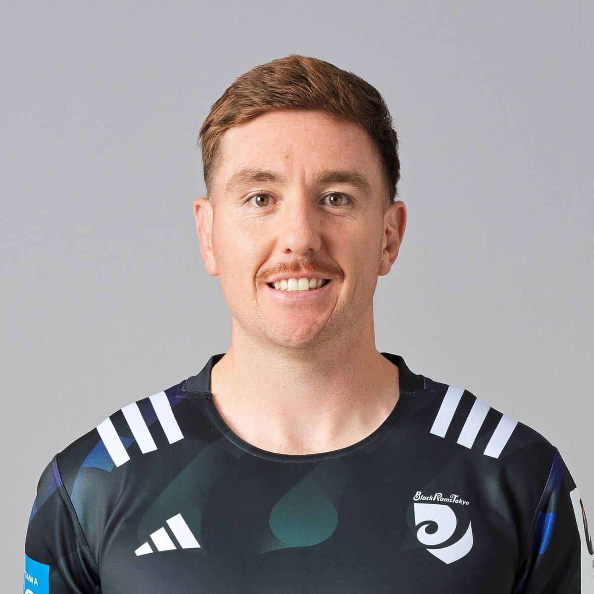 【お知らせ】
いつもブラックラムズ東京を応援いただきありがとうございます🐏

この度 #ブロディマクカラン 選手の帰化申請が2025年11月7日(金)付で許可され、日本国籍を取得いたしました🇯🇵
それに伴い、今後の公式サイトおよび各種媒体での選手名表記は『マクカラン ブロディ』に変更いたします✍🏻