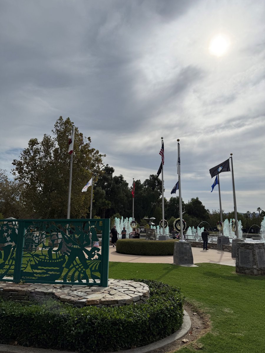 ASM_Irwin's tweet image. Today, my staff and I attended several Veterans Day remembrances honoring the brave men and women who have worn the uniform of our nation’s armed forces. 🇺🇸
We are deeply grateful to all who have served — and to those who continue to defend our freedoms with courage, honor, and…